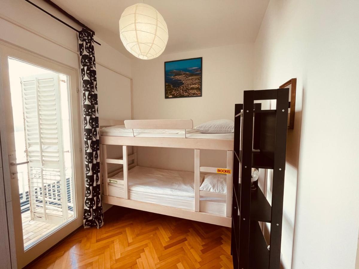 Central Single House With Parking-Top Location! 노바야 외부 사진
