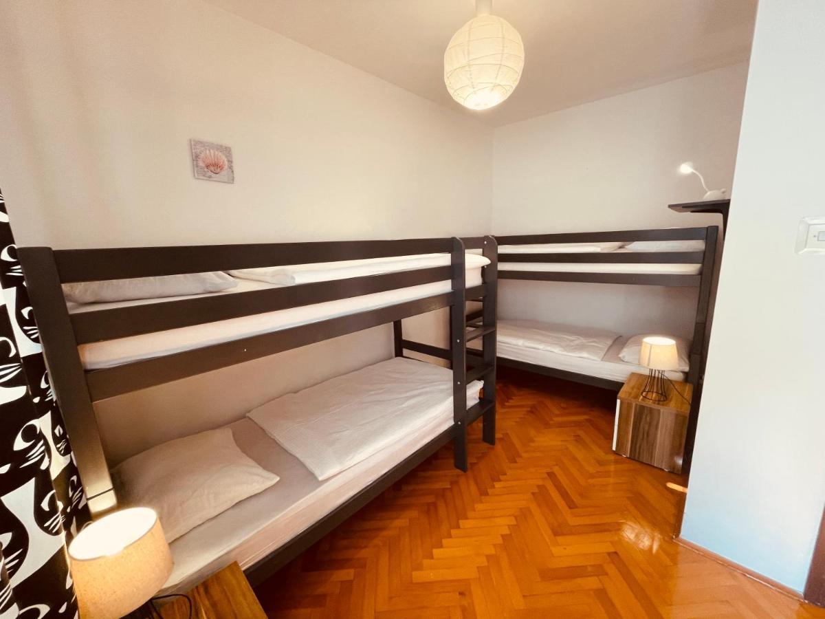 Central Single House With Parking-Top Location! 노바야 외부 사진