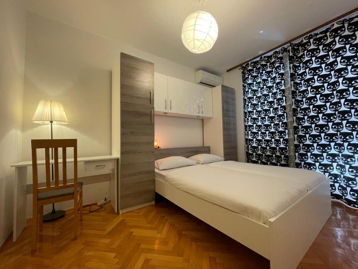 Central Single House With Parking-Top Location! 노바야 외부 사진