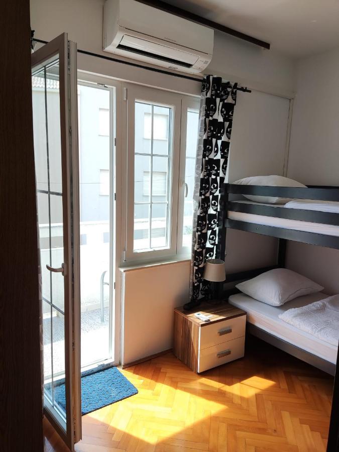 Central Single House With Parking-Top Location! 노바야 외부 사진