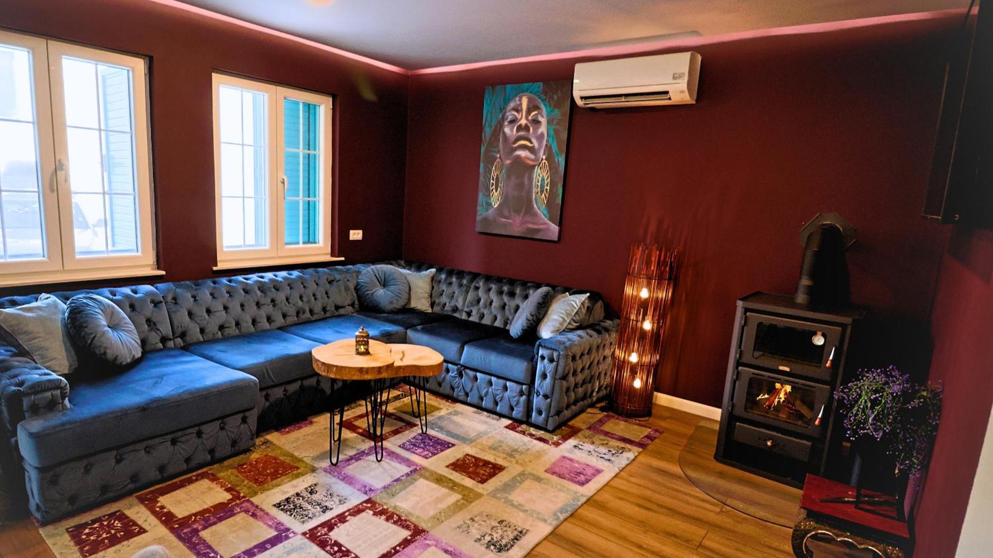 Central Single House With Parking-Top Location! 노바야 외부 사진